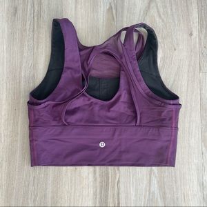 Lululemon Purple Sports Bra US (4) 8/10 condition, like new! Good for spin &HIIT